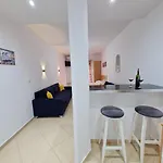 Appartement By The - *