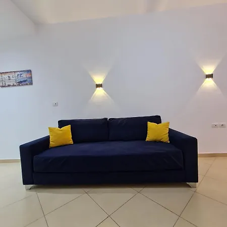 Appartement By The - *